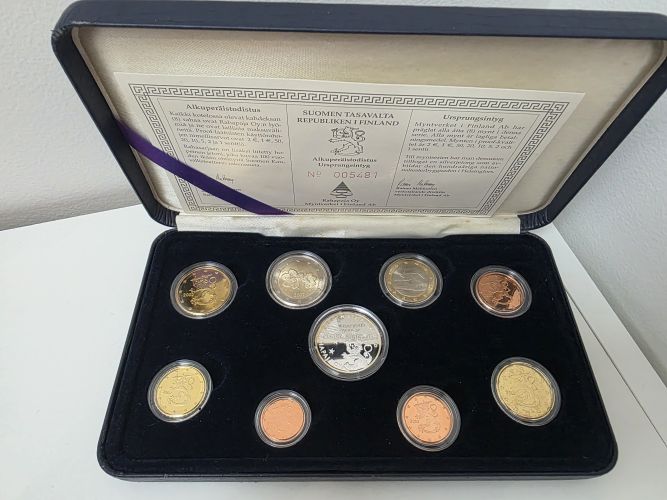 Coffret BE Euros Finlande 2002 - 8 pièces 1 centime à 2 Euros + Médaille